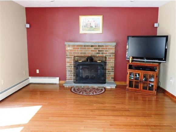 256 Dockham Shore Road Gilford, NH 03249 - Photo 9 of 24 Gallery Image 9