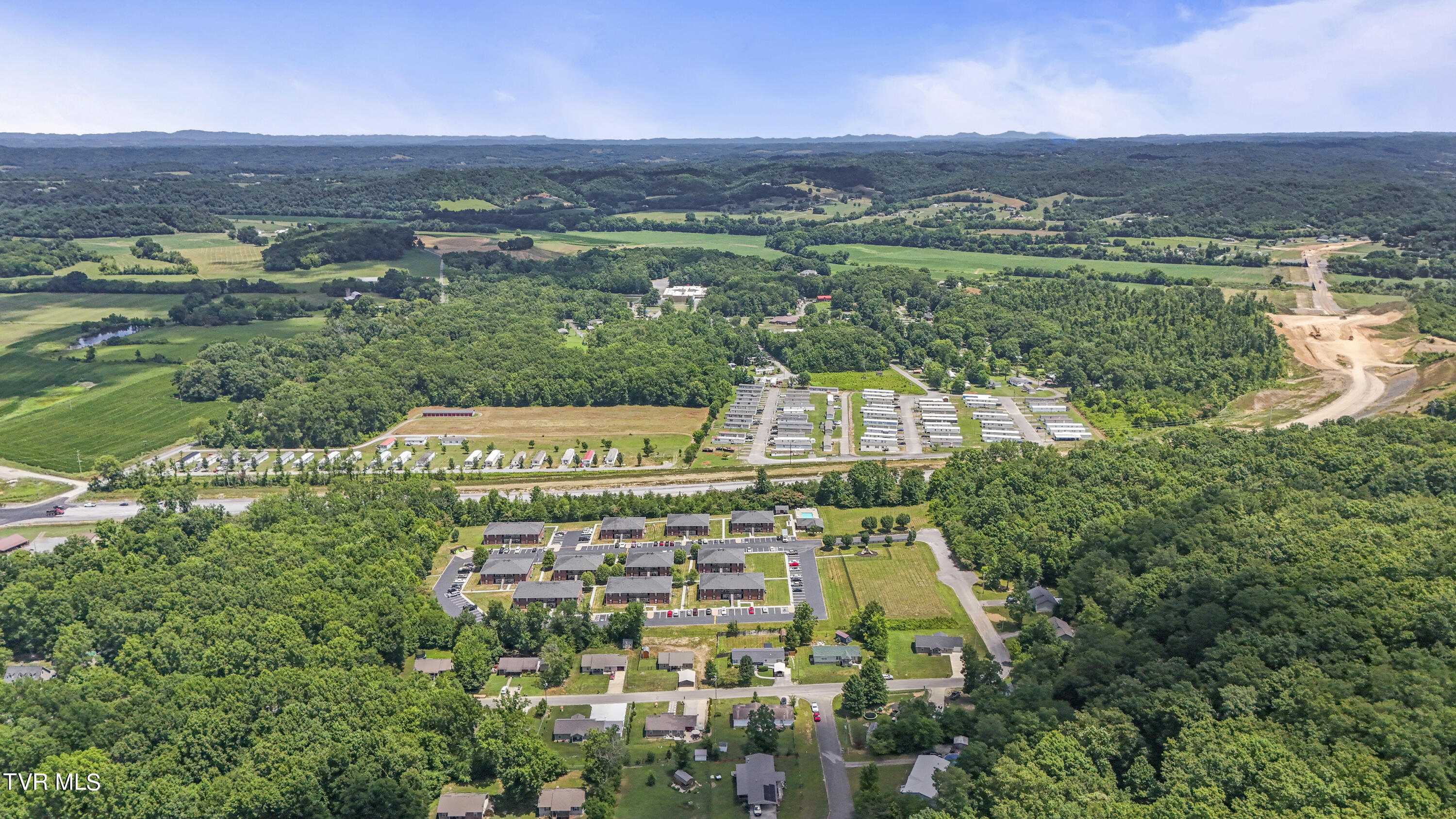543 Shellbark Road Newport, TN 37821 - Photo 18 of 33 DJI_20240701130319_0482_D