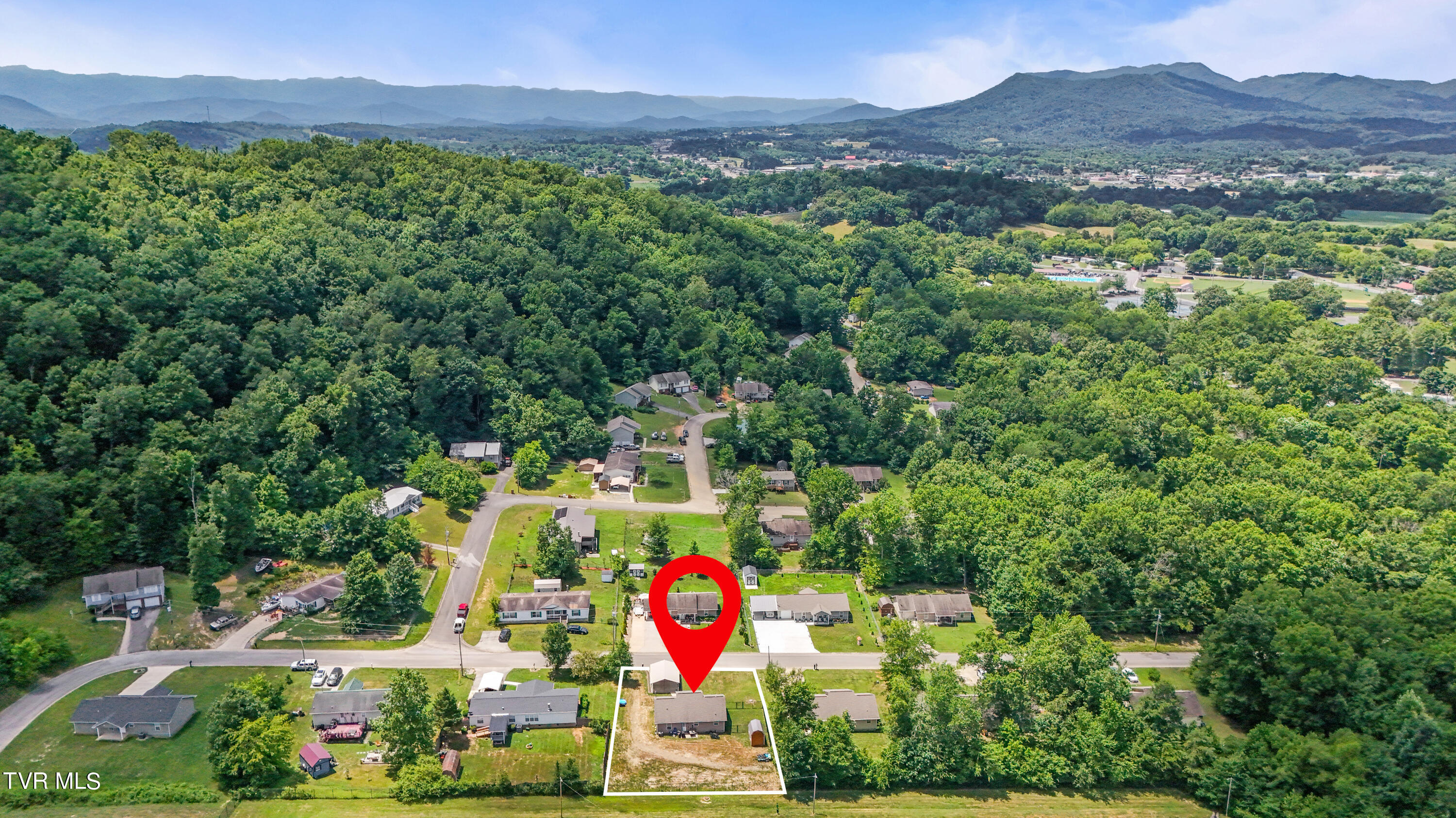 543 Shellbark Road Newport, TN 37821 - Photo 22 of 33 DJI_20240701130140_0478_D