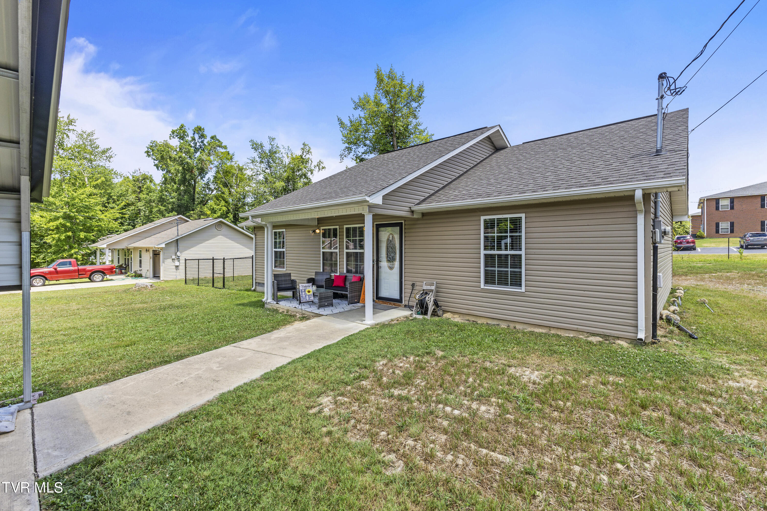 543 Shellbark Road Newport, TN 37821 - Photo 26 of 33 128A6096