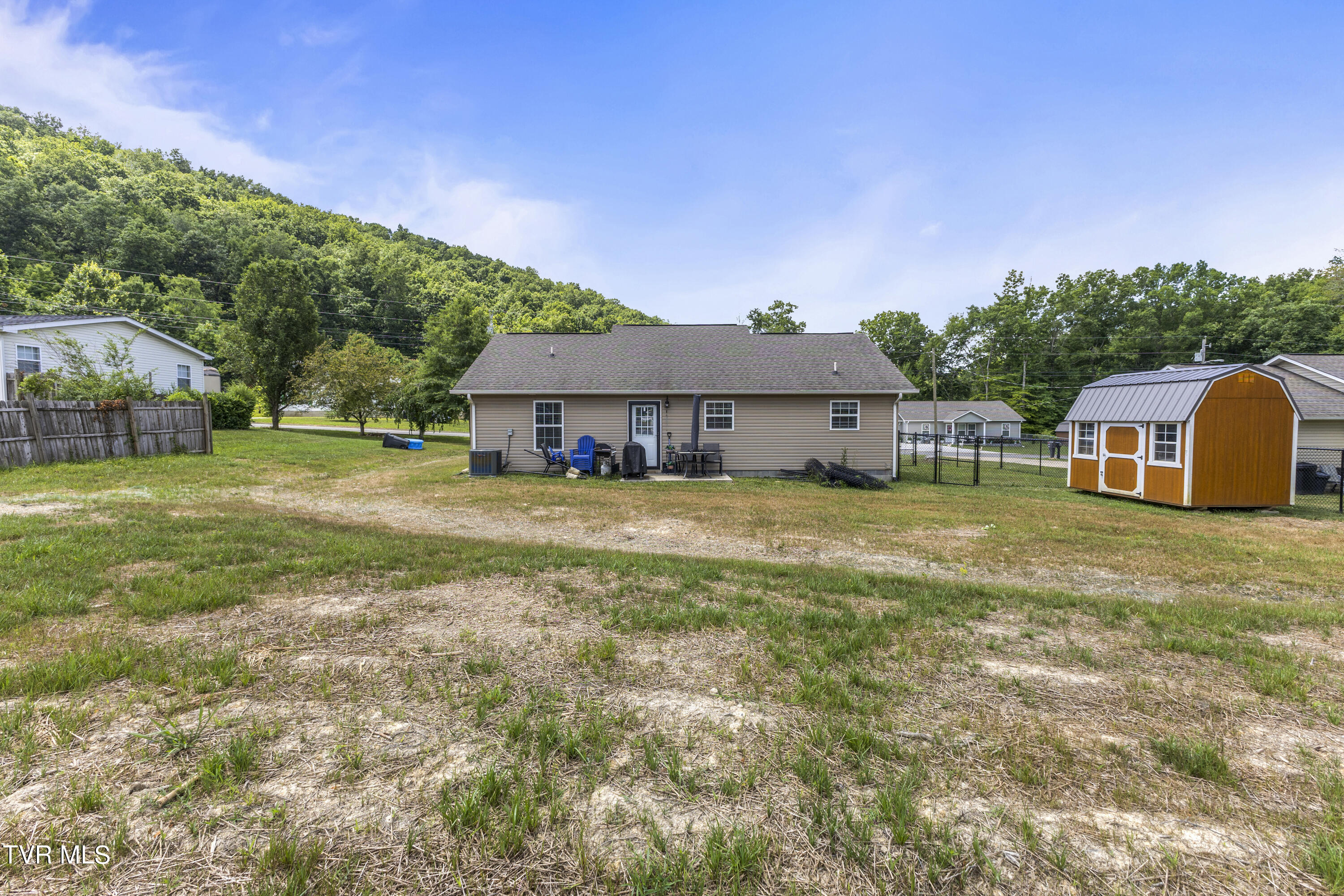 543 Shellbark Road Newport, TN 37821 - Photo 30 of 33 128A6084