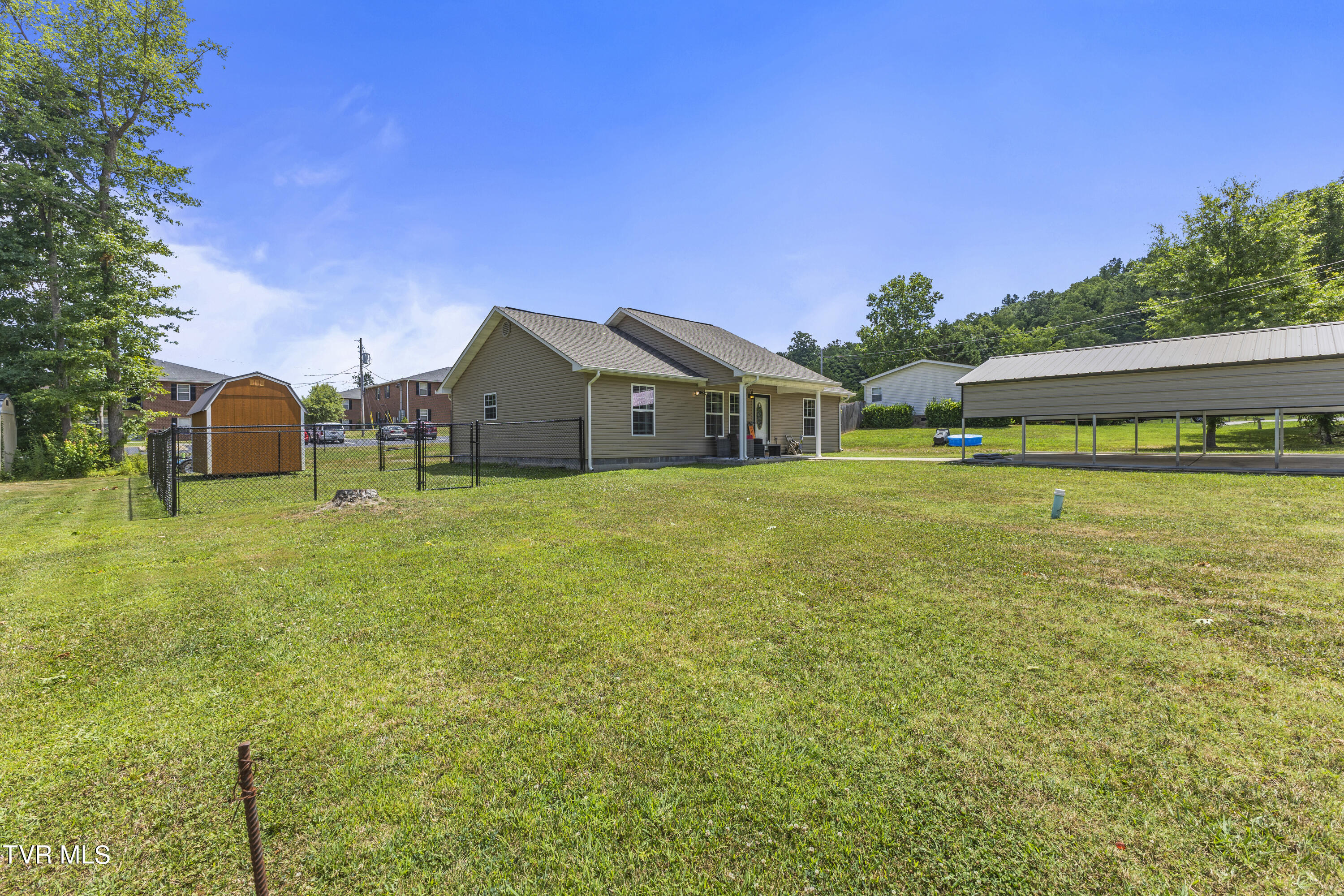 543 Shellbark Road Newport, TN 37821 - Photo 32 of 33 128A6078