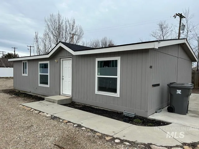 $399,000 | 408 South Main Street, Homedale, ID 83628