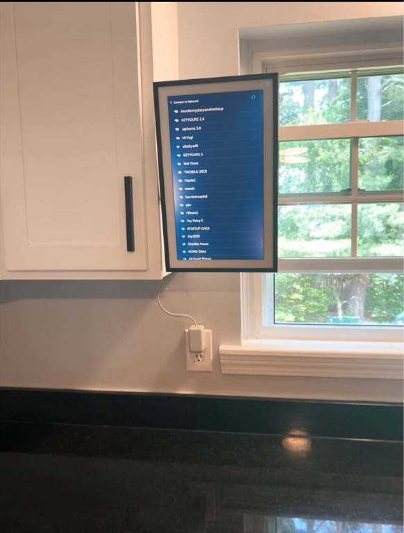 4 Maple Crest Circle, Unit D Holyoke, MA 01040 - Photo 10 of 26