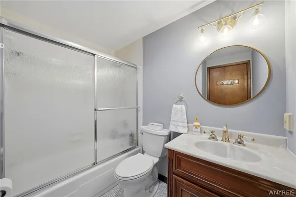 $375,000 | 16 Rolling Hills Drive, Orchard Park, NY 14127