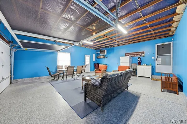 $375,000 | 16 Rolling Hills Drive, Orchard Park, NY 14127