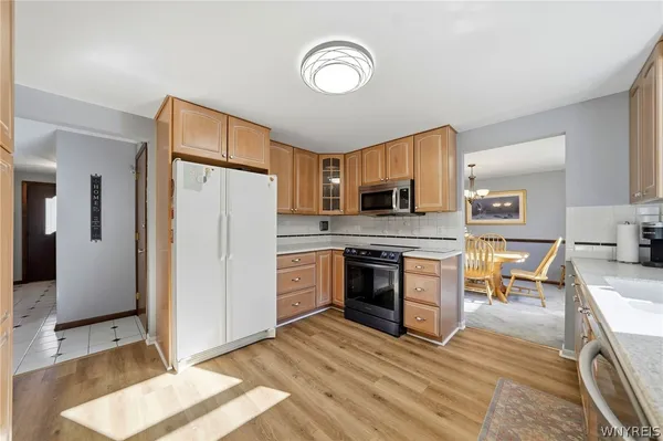 $375,000 | 16 Rolling Hills Drive, Orchard Park, NY 14127