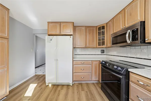 $375,000 | 16 Rolling Hills Drive, Orchard Park, NY 14127