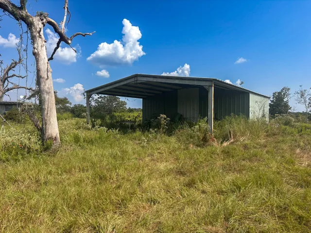 $270,000 | 298 County Road 410, Buffalo, TX 75831