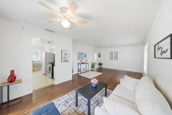 $399,900 | 6206 Coyle Avenue, Carmichael, CA 95608