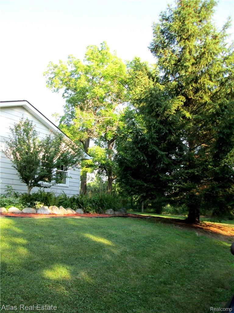 1103 East Leonard Road Leonard, MI 48367 - Photo 6 of 24 side4.JPG