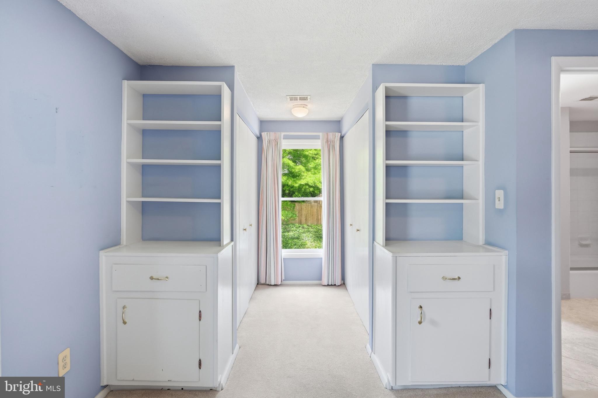 3901 Colonel Ellis Avenue Alexandria, VA 22304 - Photo 27 of 53 Primary suite