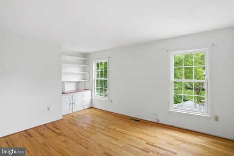 $1,299,988 | 3901 Colonel Ellis Avenue, Alexandria, VA 22304
