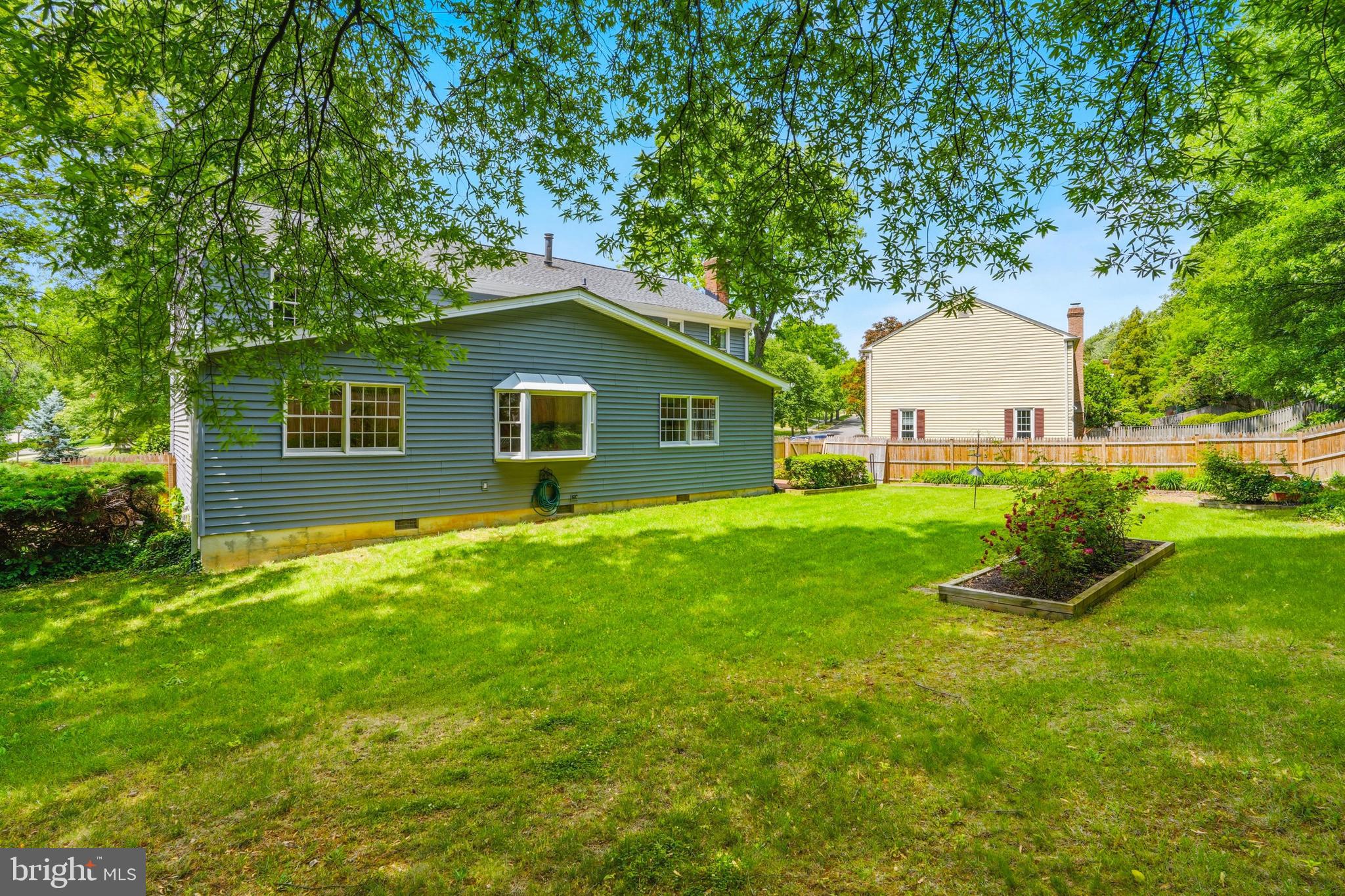 3901 Colonel Ellis Avenue Alexandria, VA 22304 - Photo 42 of 53 Amazing flat backyard!