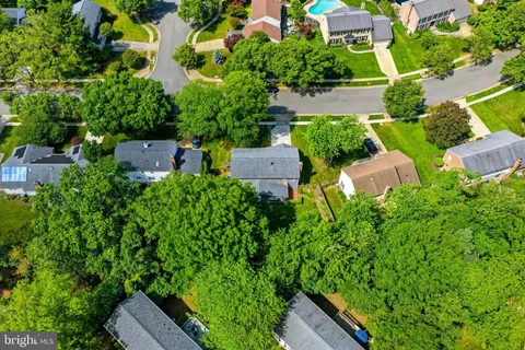$1,299,988 | 3901 Colonel Ellis Avenue, Alexandria, VA 22304