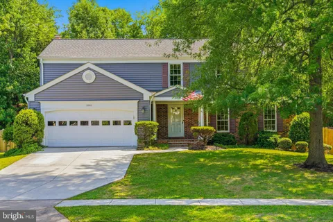 $1,299,988 | 3901 Colonel Ellis Avenue, Alexandria, VA 22304