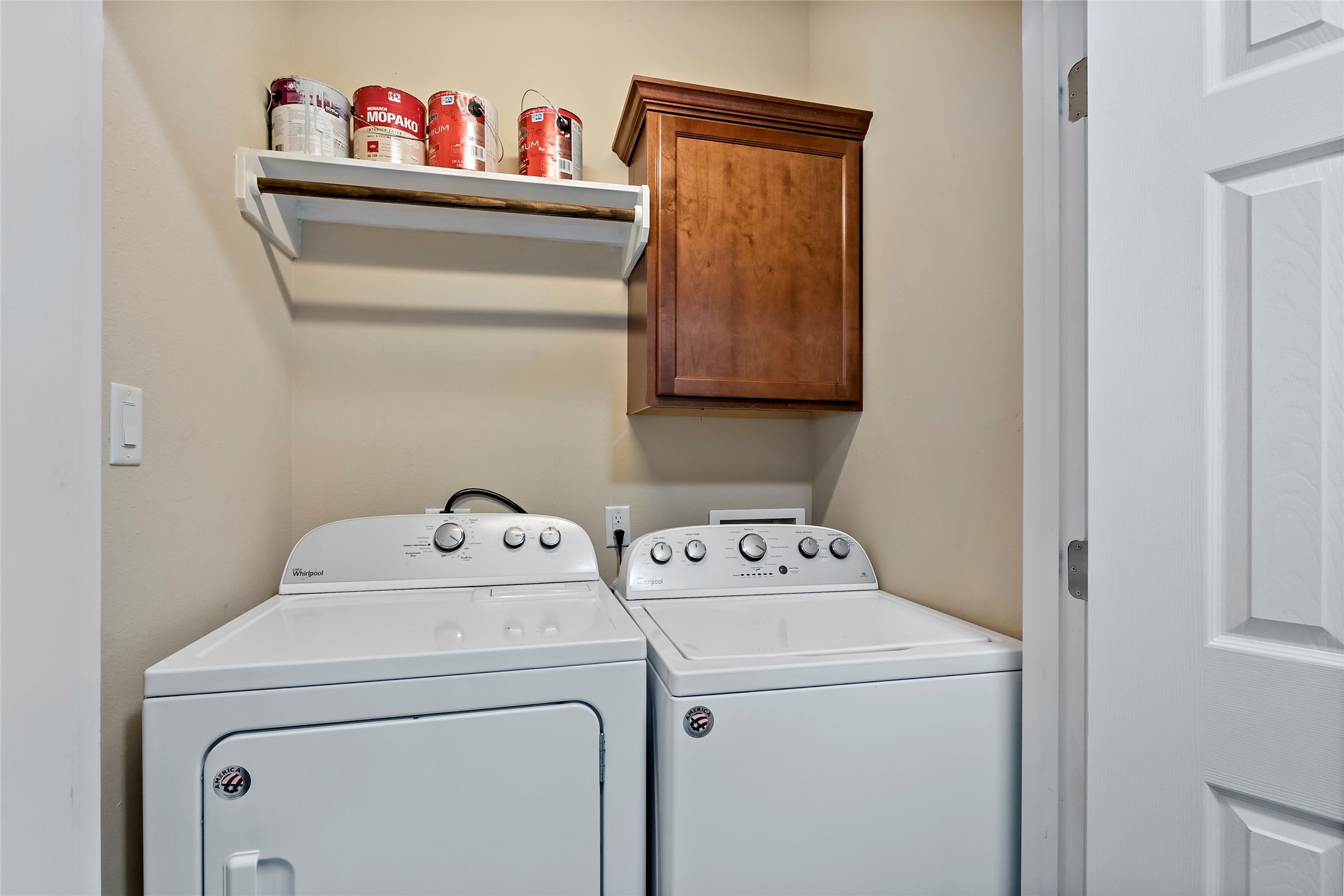 1198 Jones-Butler Road, Unit 1402 College Station, TX 77840 - Photo 9 of 21 a utility room with dryer and washer
