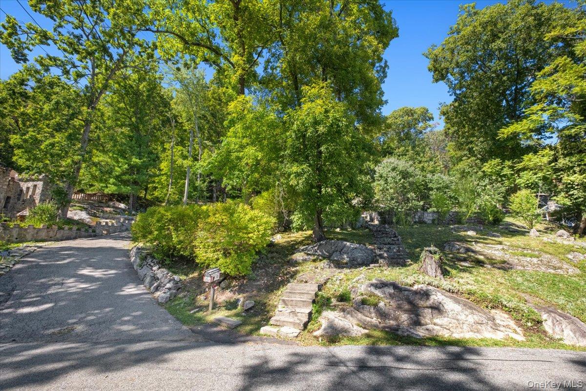 149 Tanglewylde Road Lake Peekskill, NY 10537 - Photo 27 of 36 Gallery Image 27