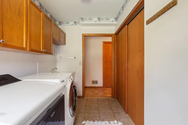 $535,000 | 18525 County Road 24, Plymouth, MN 55447