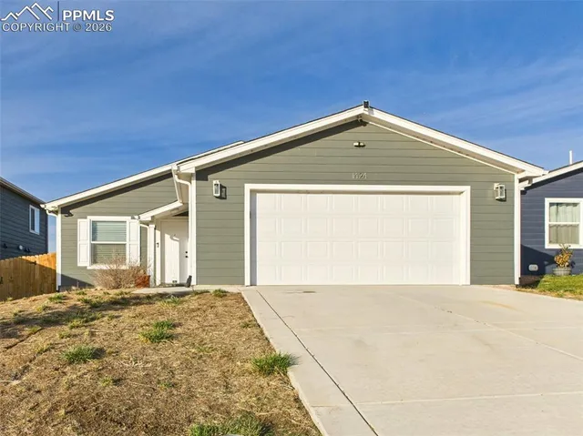 $320,000 | 1424 Rivers Run Avenue, Pueblo, CO 81001