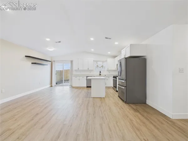 $290,000 | 1424 Rivers Run Avenue, Pueblo, CO 81001