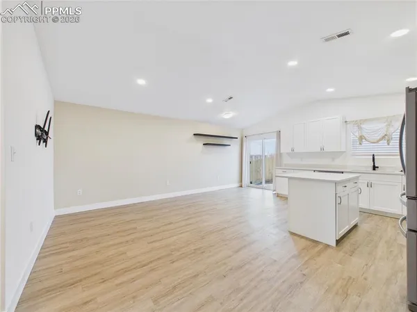 $290,000 | 1424 Rivers Run Avenue, Pueblo, CO 81001