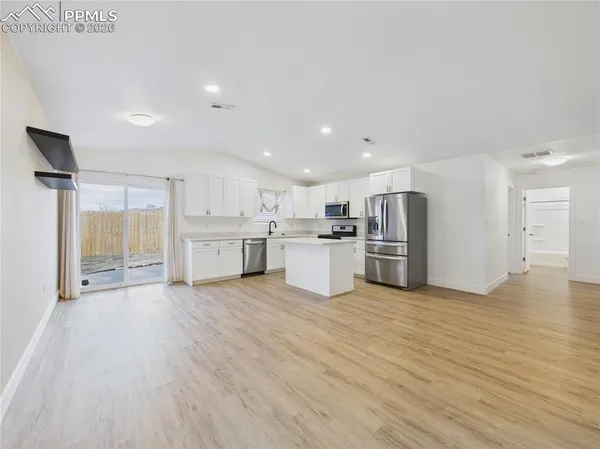 $290,000 | 1424 Rivers Run Avenue, Pueblo, CO 81001