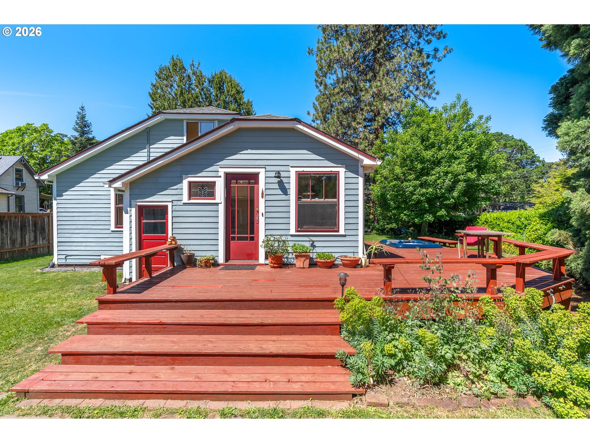 1003 5th Street Hood River, OR 97031 - Photo 1 of 42