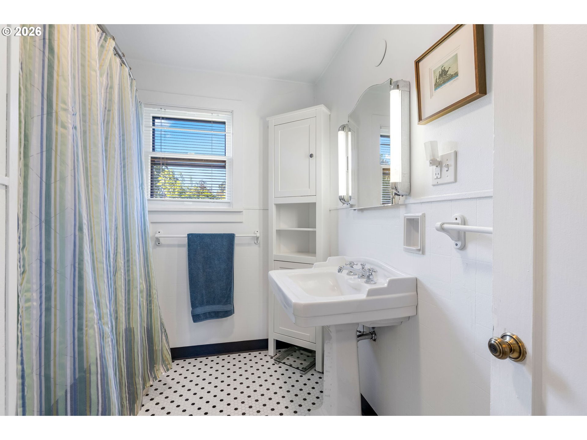 1003 5th Street Hood River, OR 97031 - Photo 19 of 42