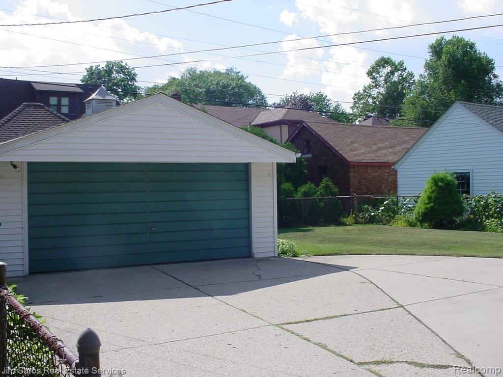 1409 Cadieux Road Grosse Pointe, MI 48230 - Photo 10 of 11 MVC-009F