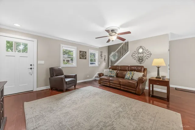 $699,000 | 4939 Lee Avenue, Downers Grove, IL 60515