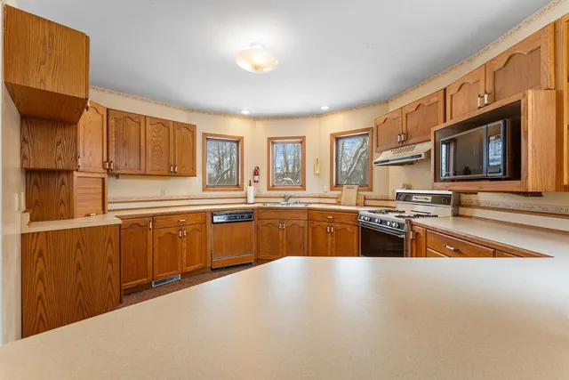 $327,100 | S6462 County Road PF, North Freedom, WI 53951