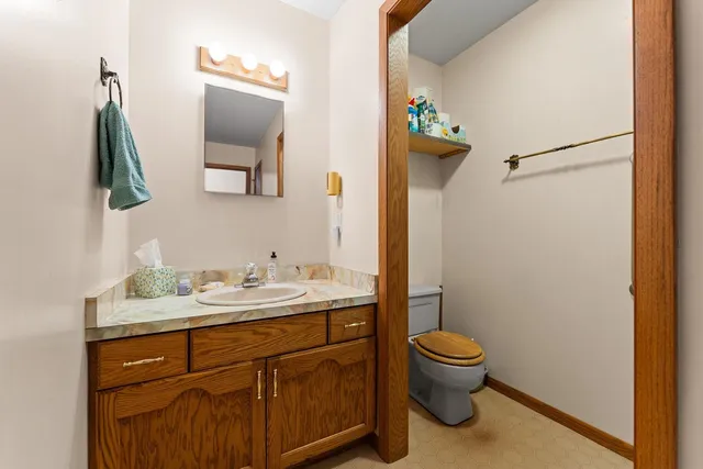 $327,100 | S6462 County Road PF, North Freedom, WI 53951