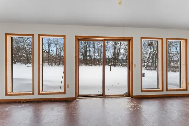 $327,100 | S6462 County Road PF, North Freedom, WI 53951