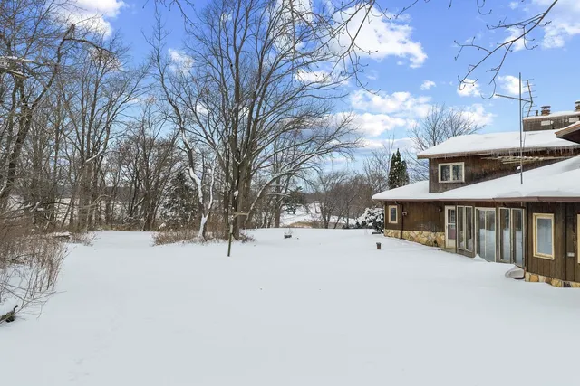 $327,100 | S6462 County Road PF, North Freedom, WI 53951