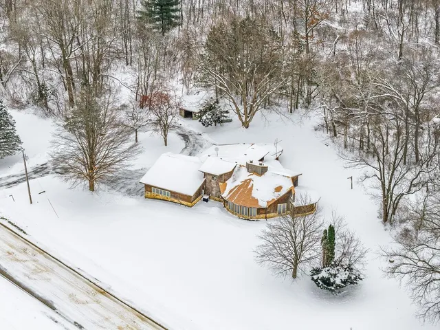 $327,100 | S6462 County Road PF, North Freedom, WI 53951