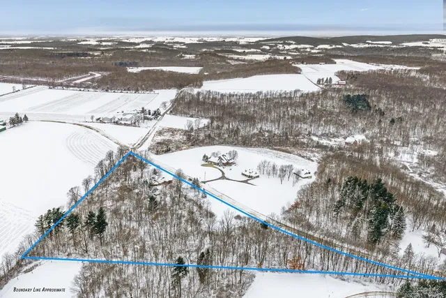 $327,100 | S6462 County Road PF, North Freedom, WI 53951