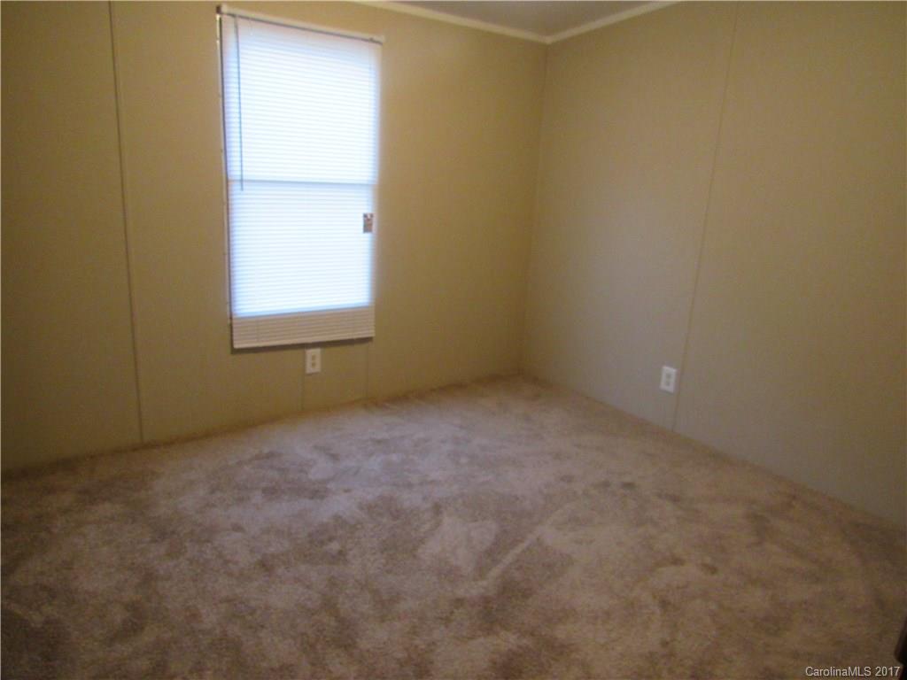 2803 Jenkins Road Lincolnton, NC 28092 - Photo 7 of 11 Gallery Image 7