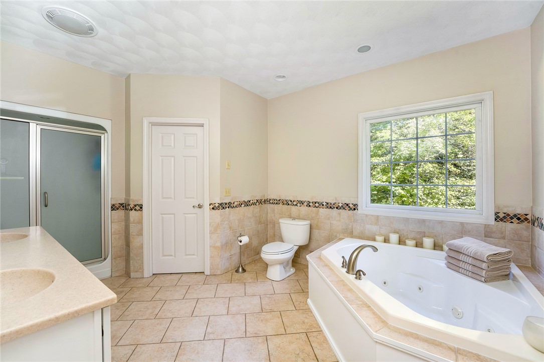 7 Mason Way Coventry, RI 02816 - Photo 16 of 38