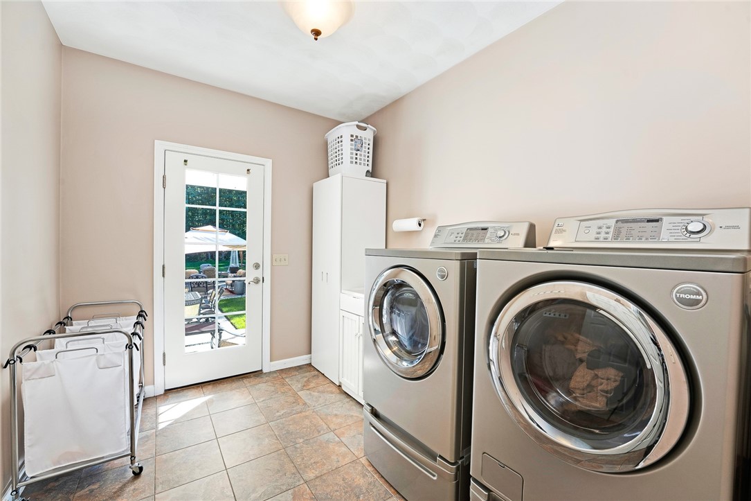 7 Mason Way Coventry, RI 02816 - Photo 21 of 38