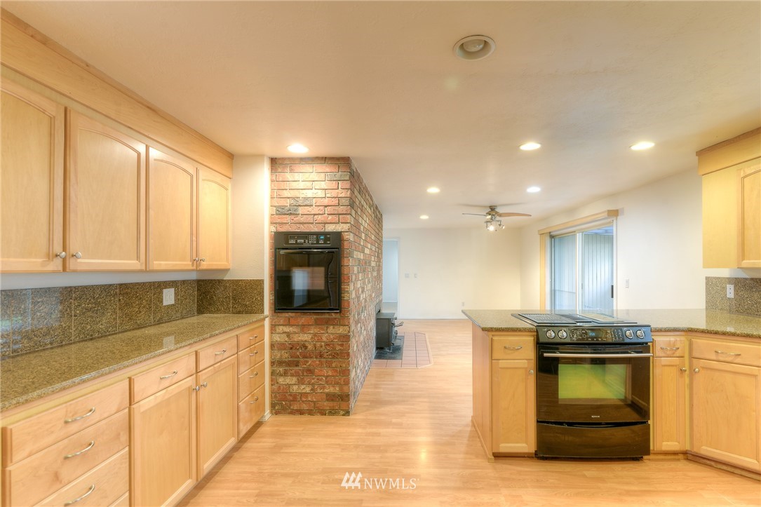 13945 Reeder Road Southwest Tenino, WA 98589 - Photo 11 of 38