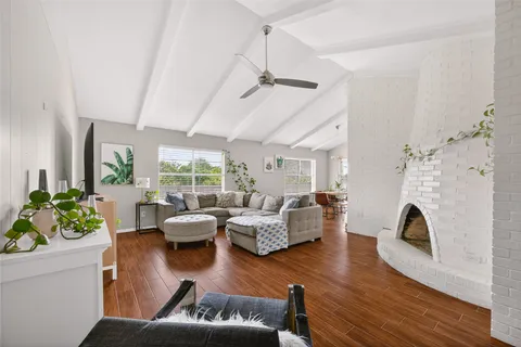 $2,400 | 11902 Oakbrook Drive, Austin, TX 78753
