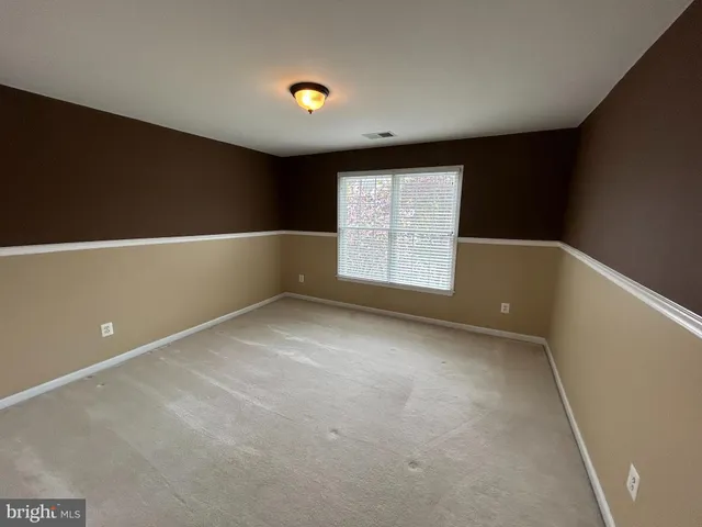 $3,950 | 42650 Nations Street, Chantilly, VA 20152