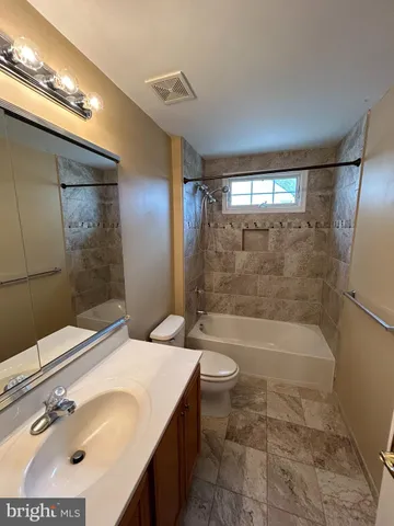 $3,950 | 42650 Nations Street, Chantilly, VA 20152