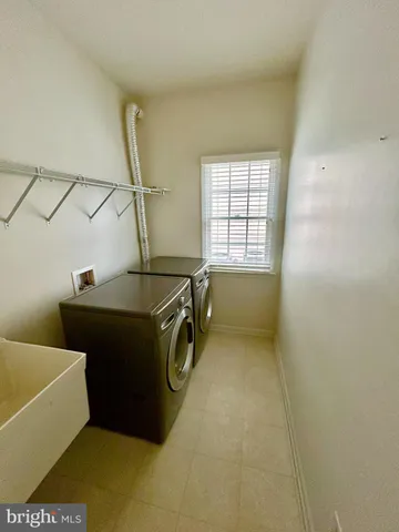 $3,950 | 42650 Nations Street, Chantilly, VA 20152