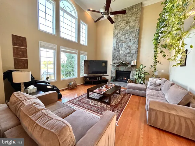 $3,950 | 42650 Nations Street, Chantilly, VA 20152