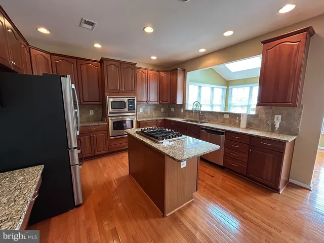 $3,950 | 42650 Nations Street, Chantilly, VA 20152