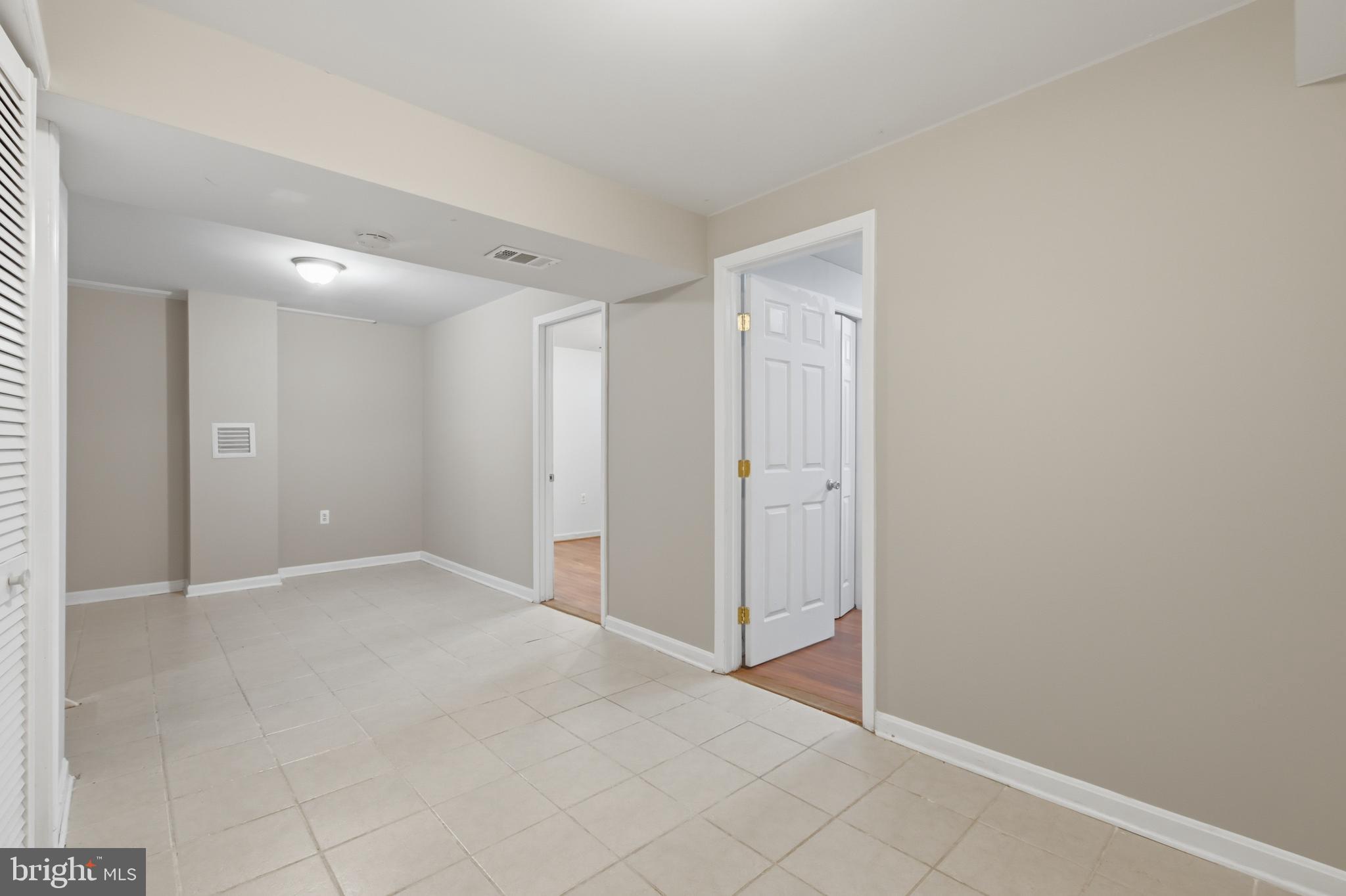 2240 Sanibel Drive Reston, VA 20191 - Photo 23 of 50