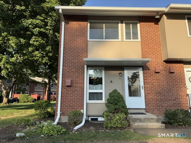 114 Centerbrook Road Hamden, CT 06518 - Photo 1 of 20 End unit townhome