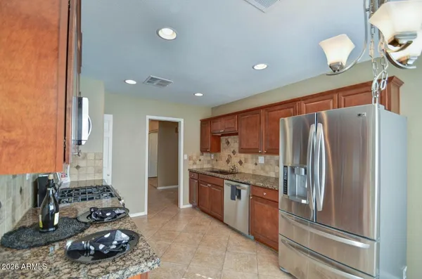 $3,450 | 3022 North 34th Place, Phoenix, AZ 85018